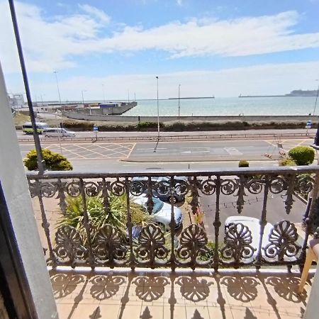 Апартаменти Sea View Studio Flat With Balcony, Parking Дувр Екстер'єр фото