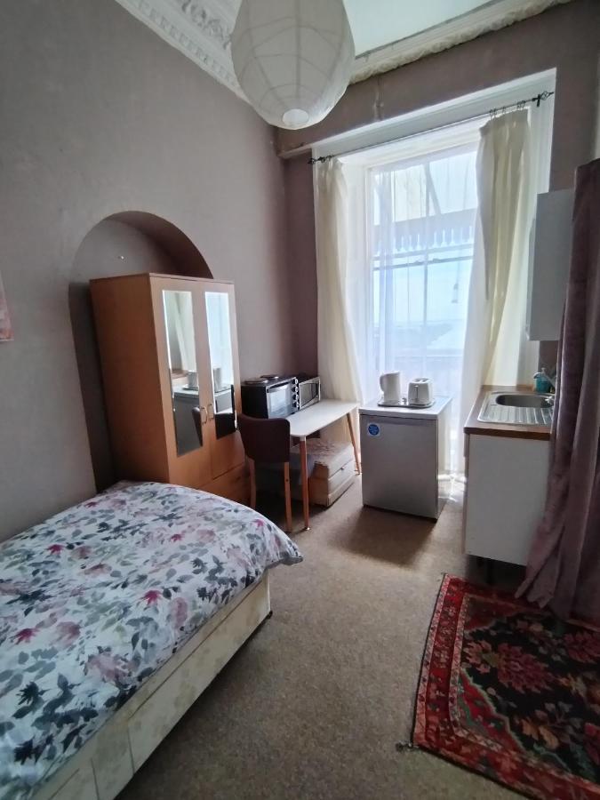 Апартаменти Sea View Studio Flat With Balcony, Parking Дувр Екстер'єр фото