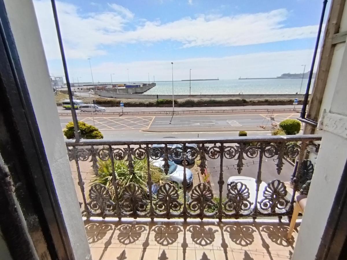 Апартаменти Sea View Studio Flat With Balcony, Parking Дувр Екстер'єр фото