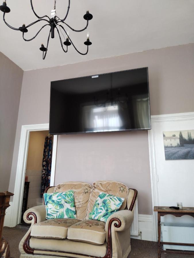 Апартаменти Sea View Studio Flat With Balcony, Parking Дувр Екстер'єр фото